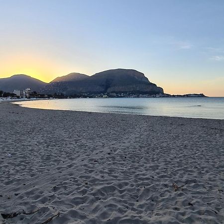 Arima Mondello Apartment Экстерьер фото